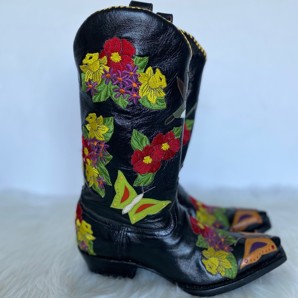 COPY - COPY - LONGHORN Custom embroidered Cowboy Boots 6.5